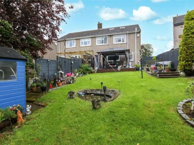 Farm for sale in Riddrie, Scotland