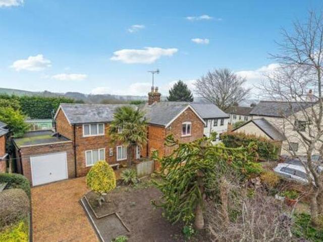 House for sale in Luton