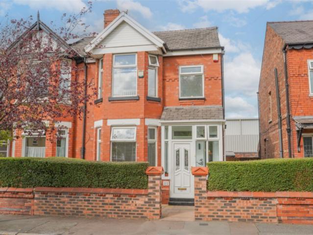Farm for sale in Old Trafford, Trafford