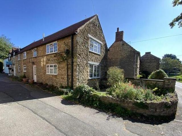 House for sale in Brayford, Lincolnshire