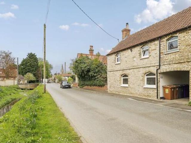 House for sale in Brayford, Lincolnshire