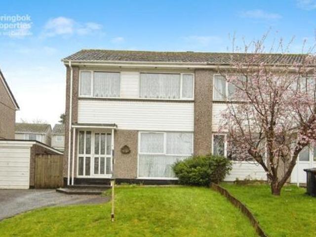 House for sale in Lamellion, Cornwall