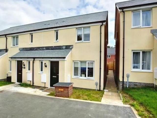House for sale in Lamellion, Cornwall