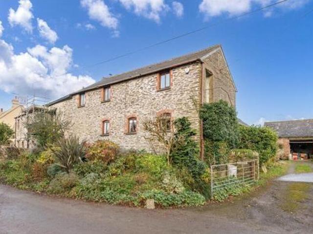 House for sale in Lamellion, Cornwall