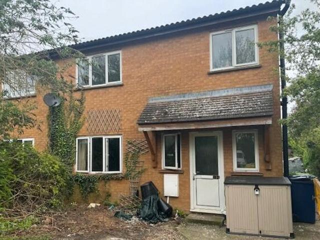 House for sale in Lyons, Greater London