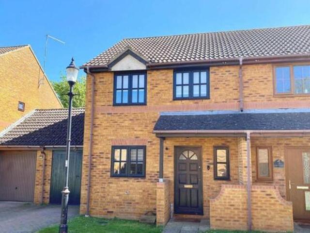 House for sale in Northampton, Northamptonshire