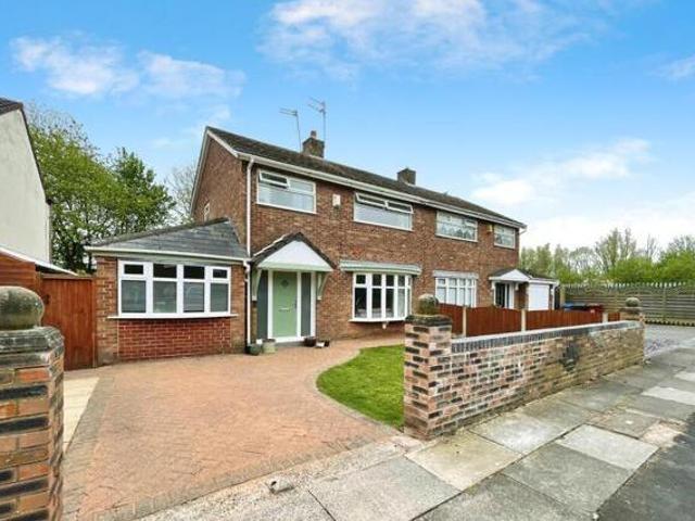 House for sale in Calderstones