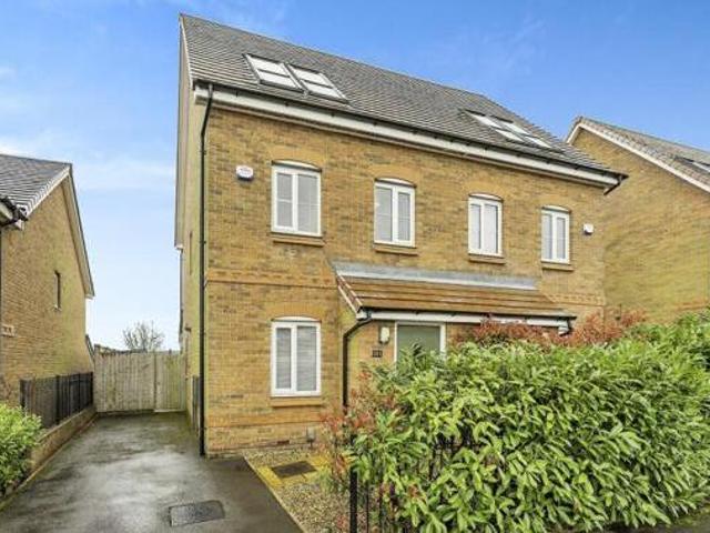 House for sale in Calderstones