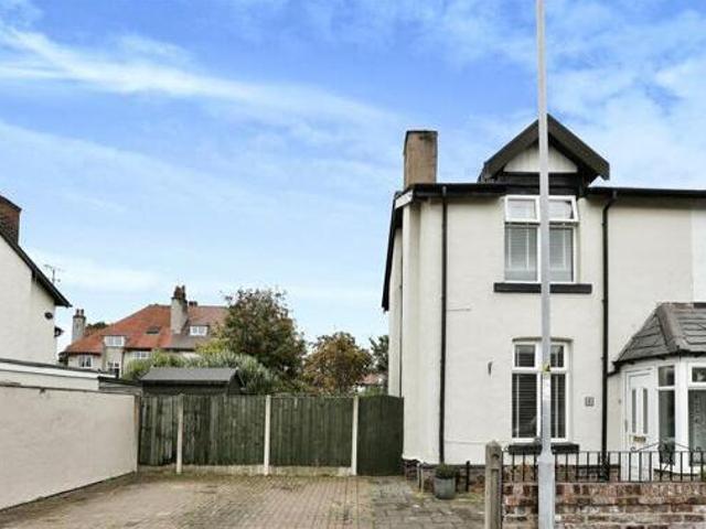 House for sale in Calderstones