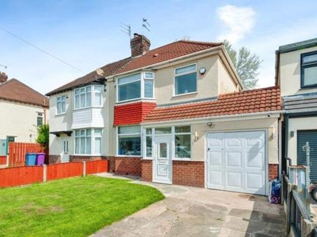 House for sale in Calderstones