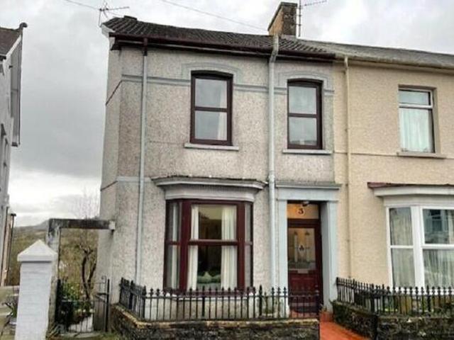 House for sale in Llandeilo, Wales
