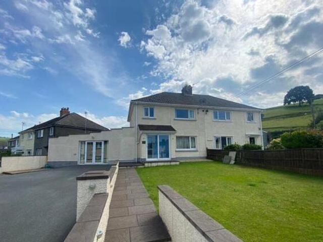 House for sale in Llanybydder, Wales