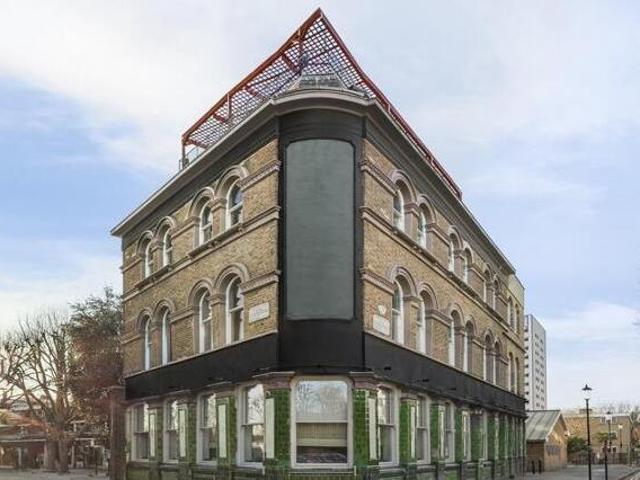 House for sale in Lyons, Greater London