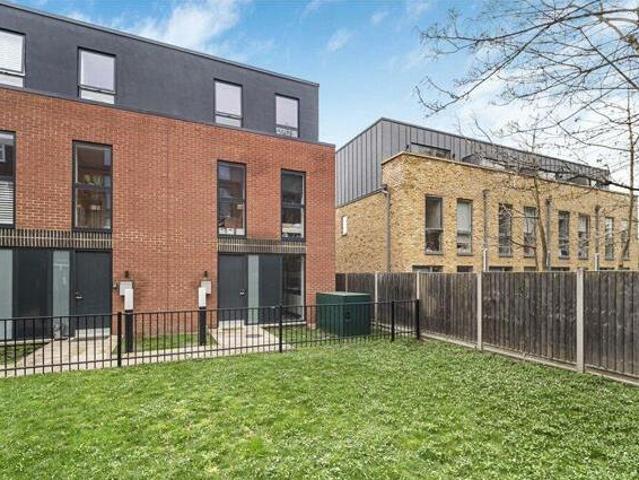 House for sale in City of London, Greater London