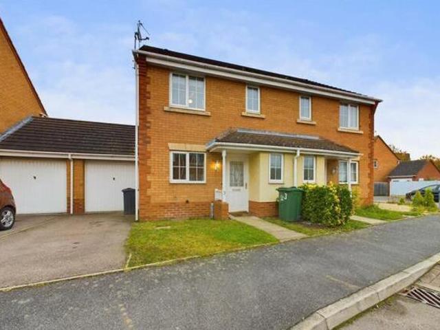 House for sale in Elmfield, Leicestershire
