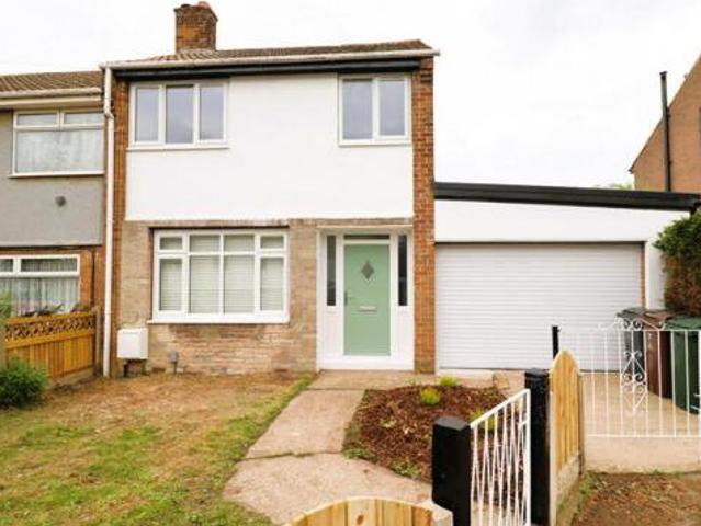 House for sale in Cudworth, South Yorkshire