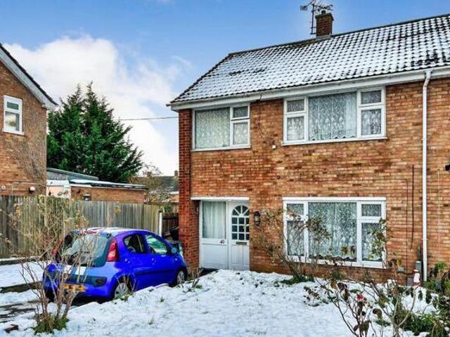 House for sale in Luton, England