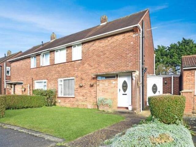 House for sale in Luton
