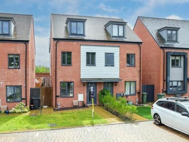 House for sale in Harbourland, Midway