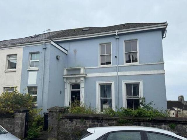 House for sale in Follaton, Strode