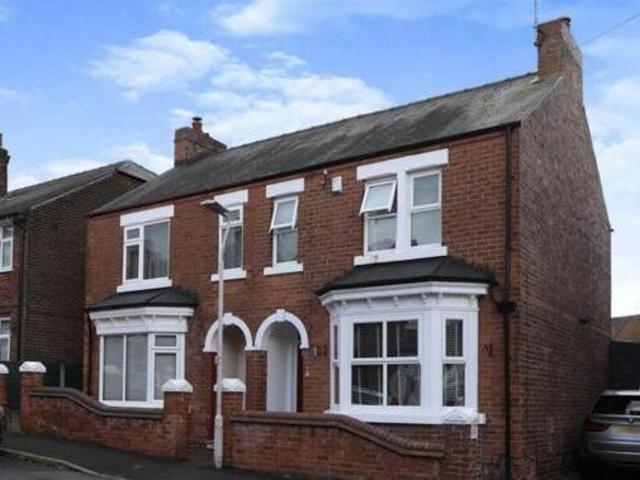 House for sale in Berry Hill, Potters Corner