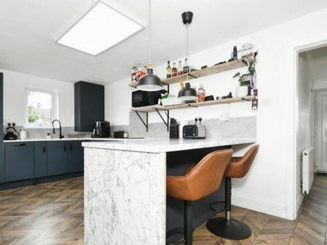 House for sale in Berry Hill, Potters Corner
