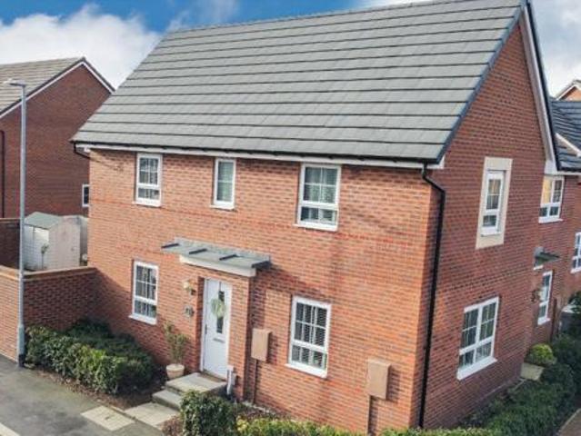 House for sale in Berry Hill, Potters Corner