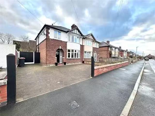 House for sale in Pulford