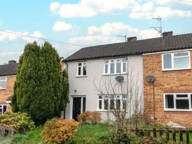 House for sale in Froggatt, East Midlands