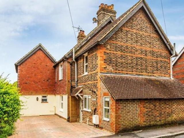 House for sale in The Butts, Kent