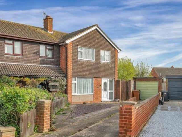 House for sale in Brentingby, Leicestershire