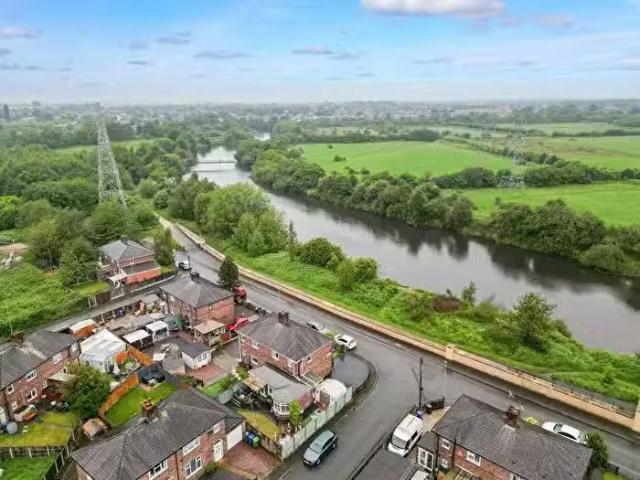 House for sale in Latchford