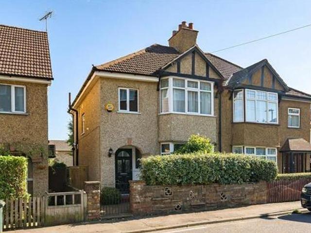 House for sale in Moneyhill, Batchworth