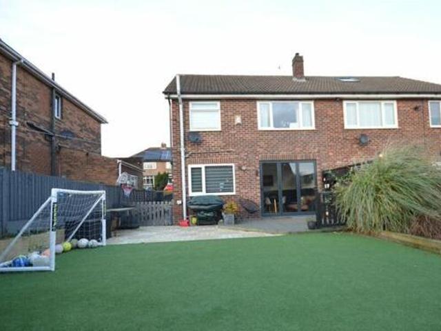 House for sale in Mirfield, West Yorkshire