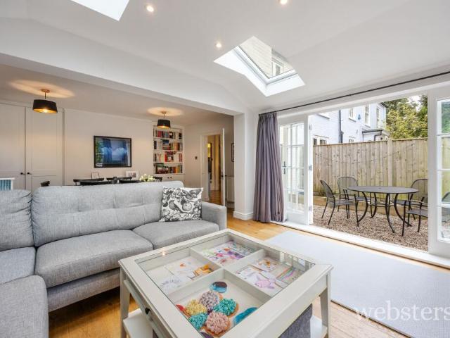 Farm for sale in Eaton Rise, East Bank