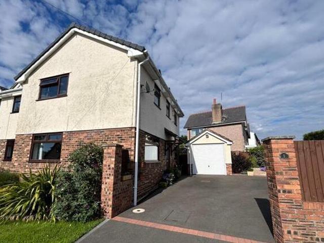 House for sale in Little Neston, West Vale