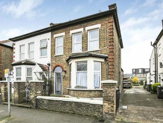 House for sale in Royal Borough of Kingston upon Thames, Greater London