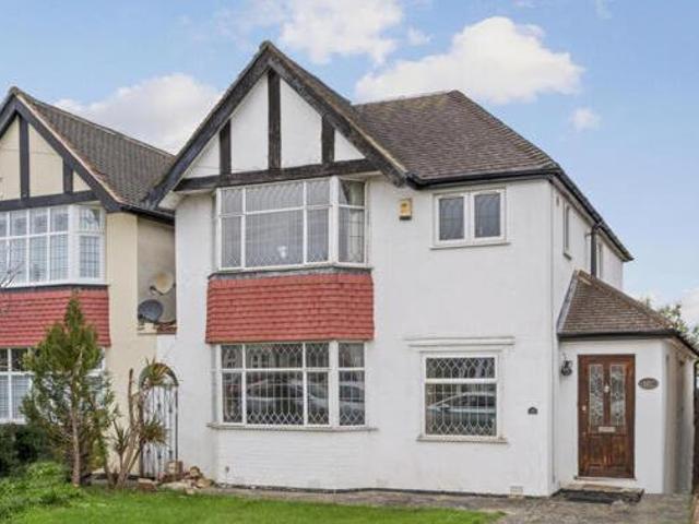 House for sale in Royal Borough of Kingston upon Thames, Greater London