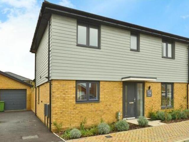 House for sale in Folkestone, Kent