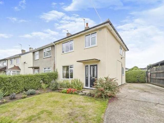 House for sale in Edenthorpe, South Yorkshire