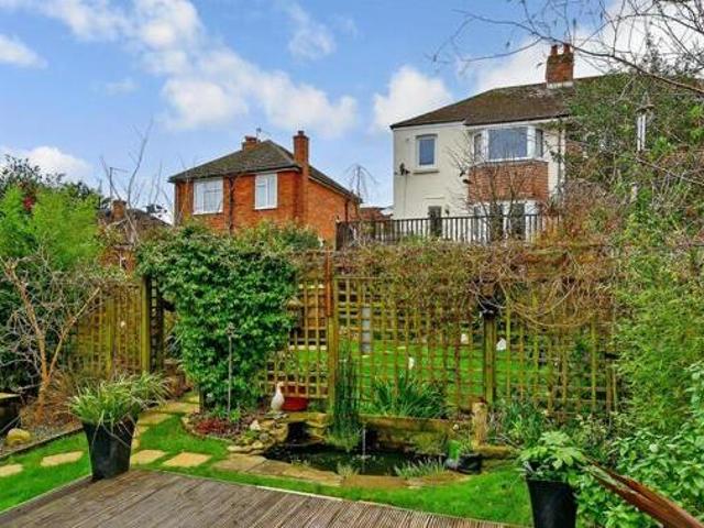 House for sale in Mount Pleasant, Iford