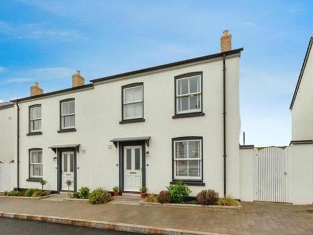 House for sale in Newquay, Cornwall