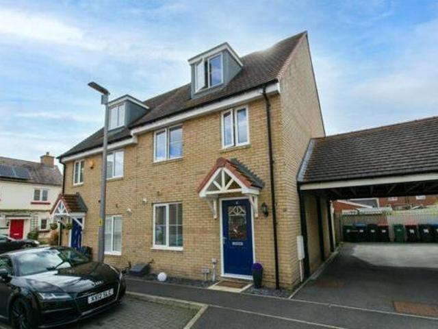 House for sale in Lyons, Greater London