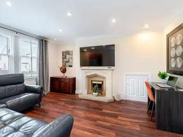 House for sale in Muirhouses