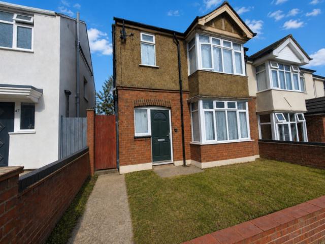Farm for sale in Luton