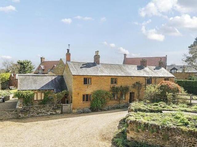 House for sale in Northampton, Northamptonshire