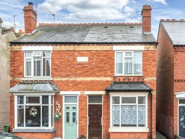 House for sale in Stourbridge, West Midlands