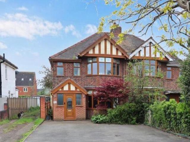 House for sale in Nuneaton, Nuneaton and Bedworth