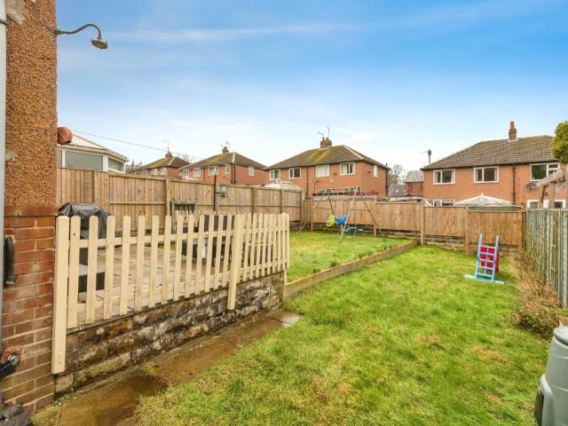 Semi Detached House for sale in Huddersfield