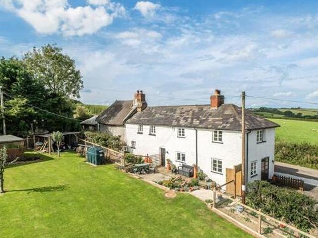House for sale in Weir Quay, Devon